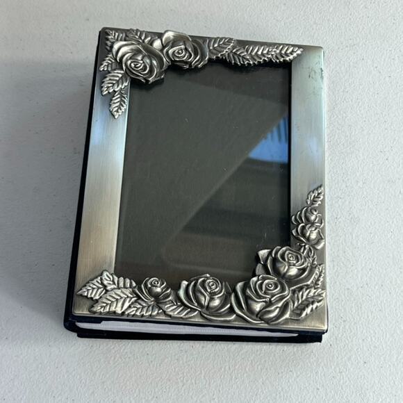 Vintage Royal Limited Silver Rose Photo Album Holds 5x7 Photos - Picture 1 of 16